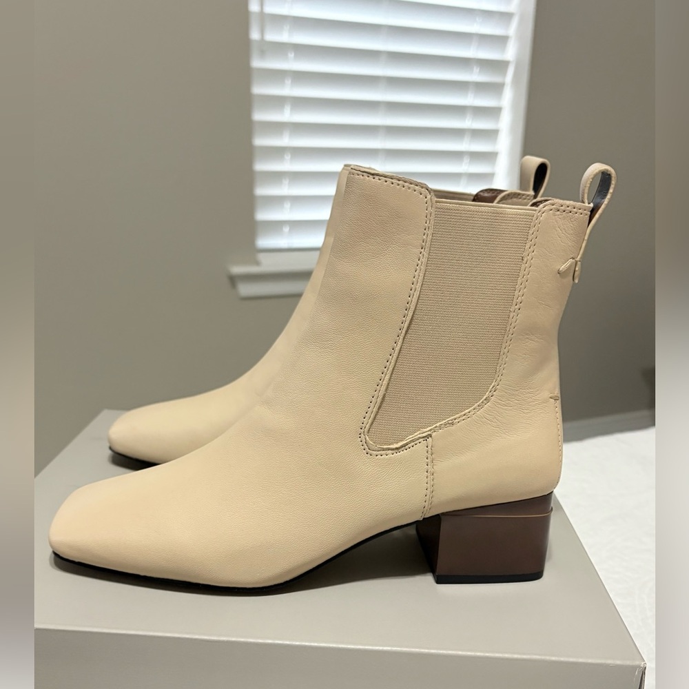 Franco Sarto L-Waxton  Boots, beige leather, 7.5M